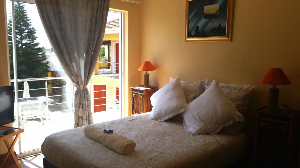 בלוברגסטראנד Natalie Guesthouse מראה חיצוני תמונה